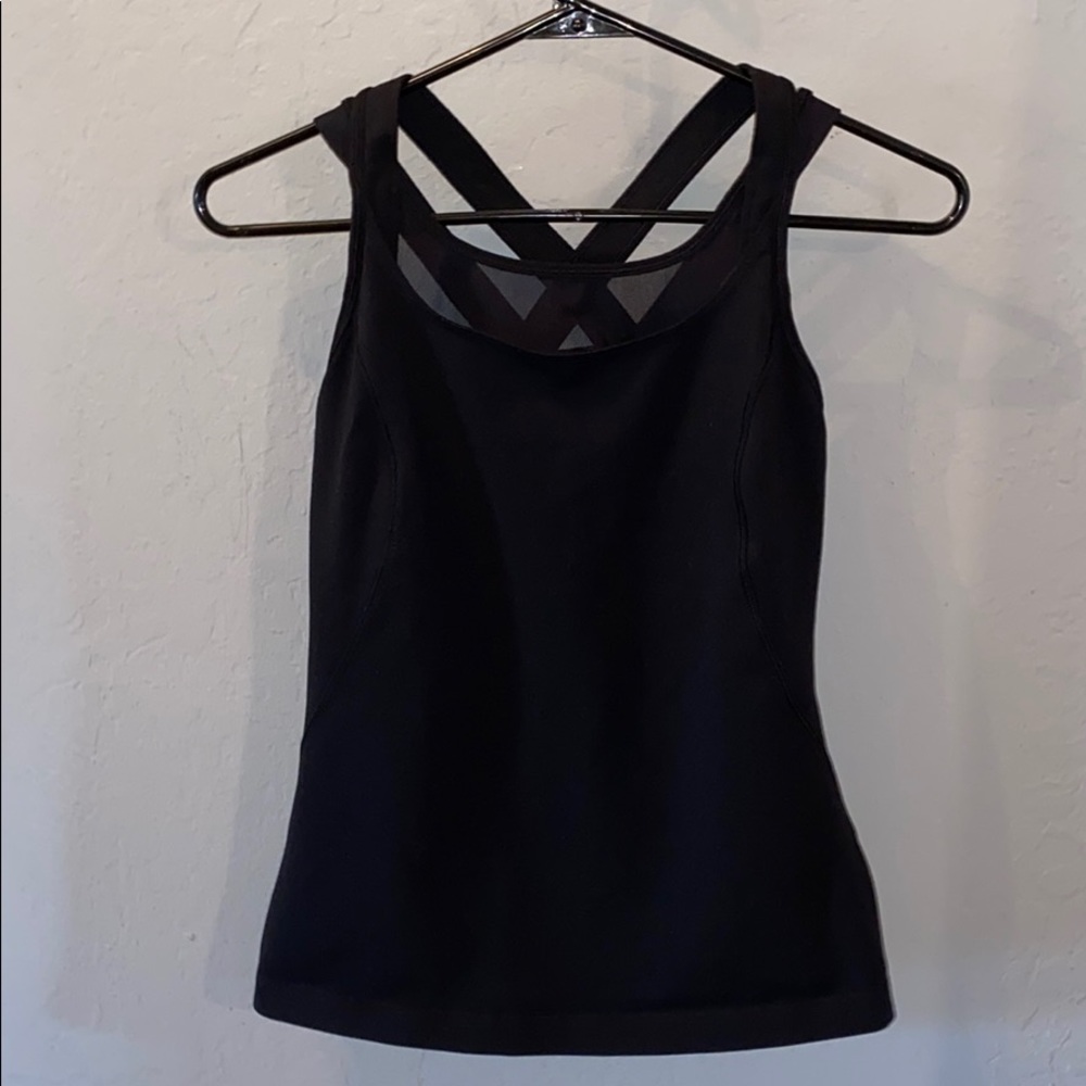 Lululemon black workout top